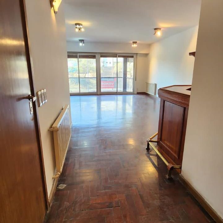 WhatsApp Image 2025-04-22 at 16.06.18