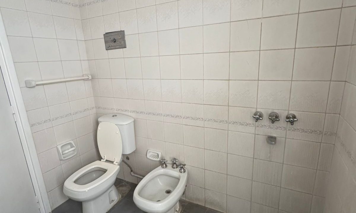 WhatsApp Image 2025-05-30 at 17.08.25