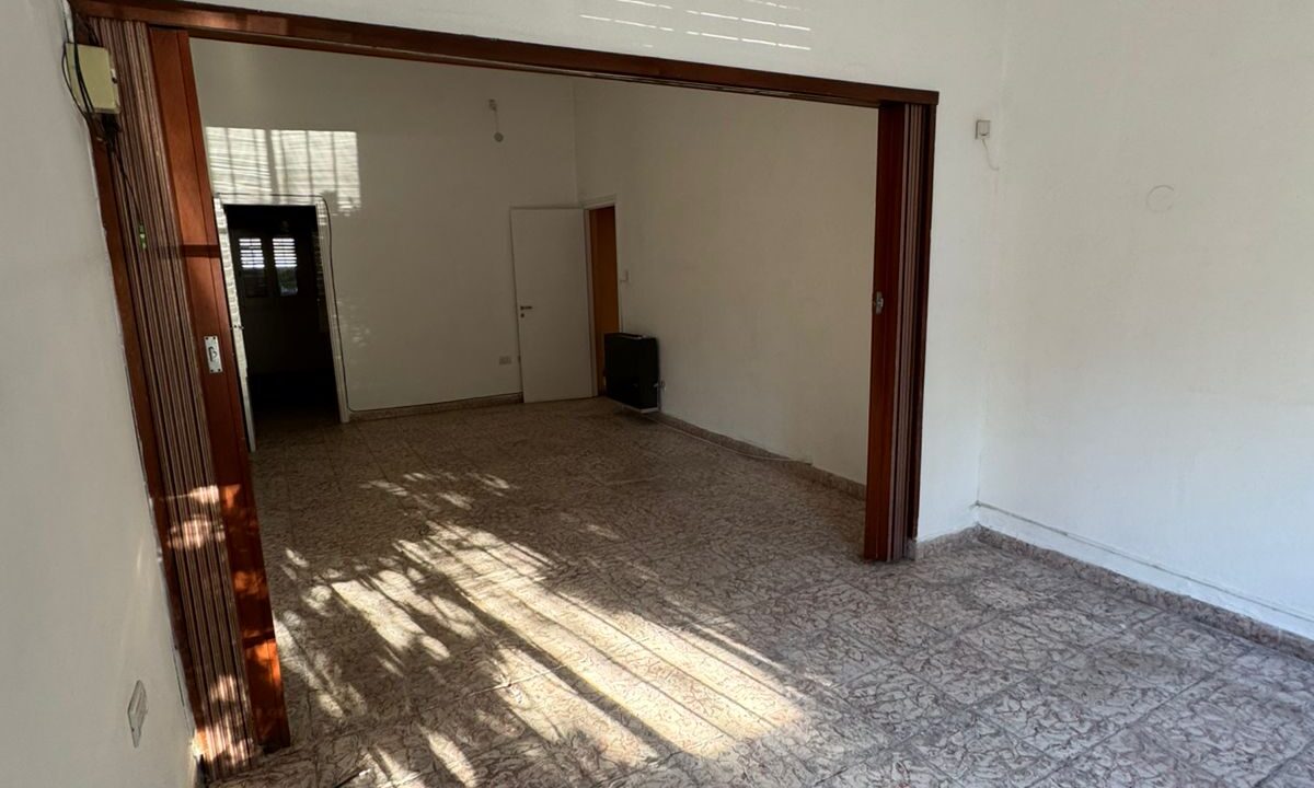 WhatsApp Image 2025-06-04 at 16.34.02 (1)